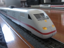 欧州型鉄道模型のブログ 　～marklinを中心にアップします～-ICE2